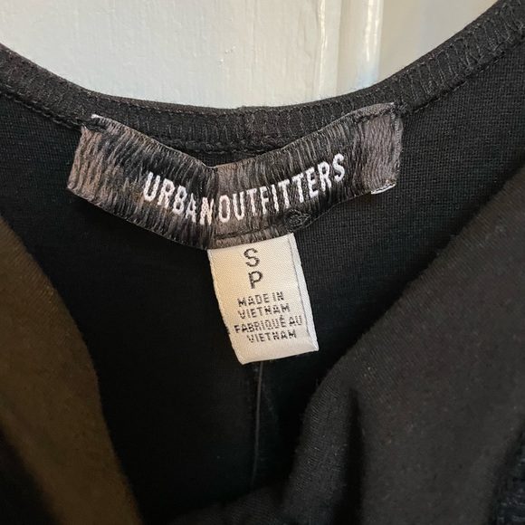 NWT Urban Outfitters Sammi Romper - Picture 6 of 6